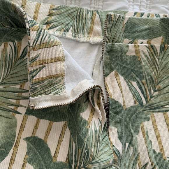 Show Me Your Mumu | Mumu Blue Kai Skirt in Bamboo Palm - Picture 9 of 10